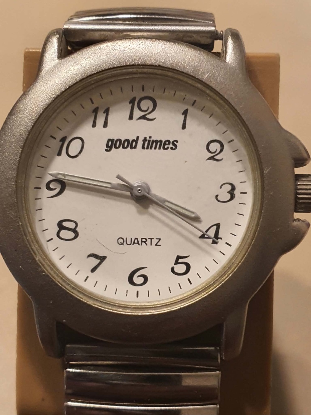 🦋10/$20🦋 Vtg Good Times Silver/White Stainless Steel Women's Watch